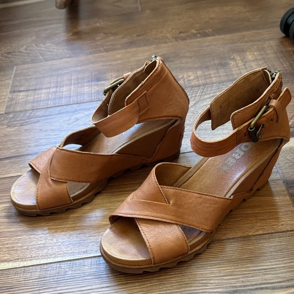 Sorel Tan Leather Wedge Sandals